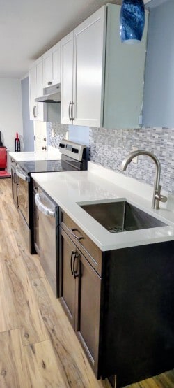 sik with disposal - 986 E 5550 S