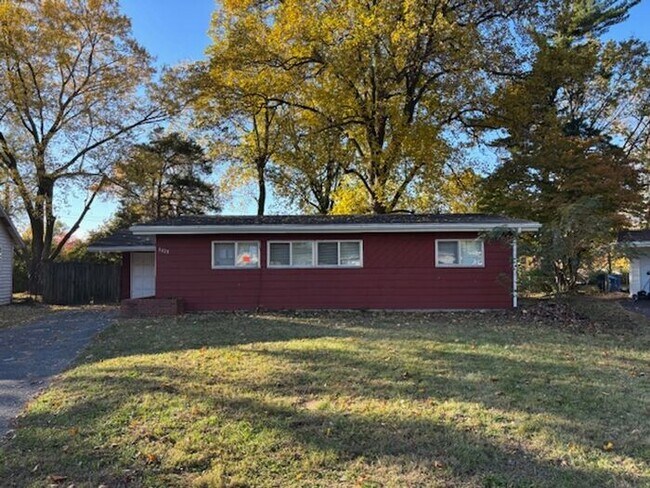 Primary Photo - 3 Bedroom, 1 Bath Single Family Home