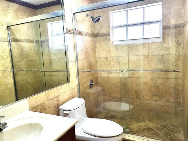 Building Photo - 13520 SW 64th Ln