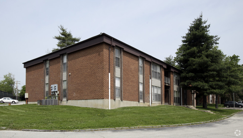 Primary Photo - Colonial Meadows Apartments