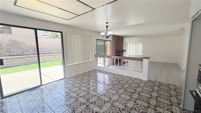 Building Photo - 46 Christamon W