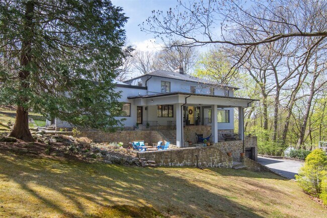 Building Photo - 7 Cyrus Field Rd