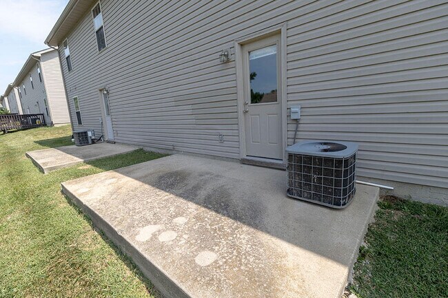 Building Photo - 4001 Snowy Owl Dr