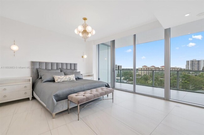 Building Photo - 2200 N Ocean Blvd