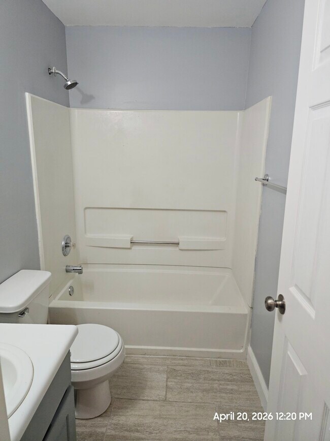 Building Photo - 6633 Biscayne