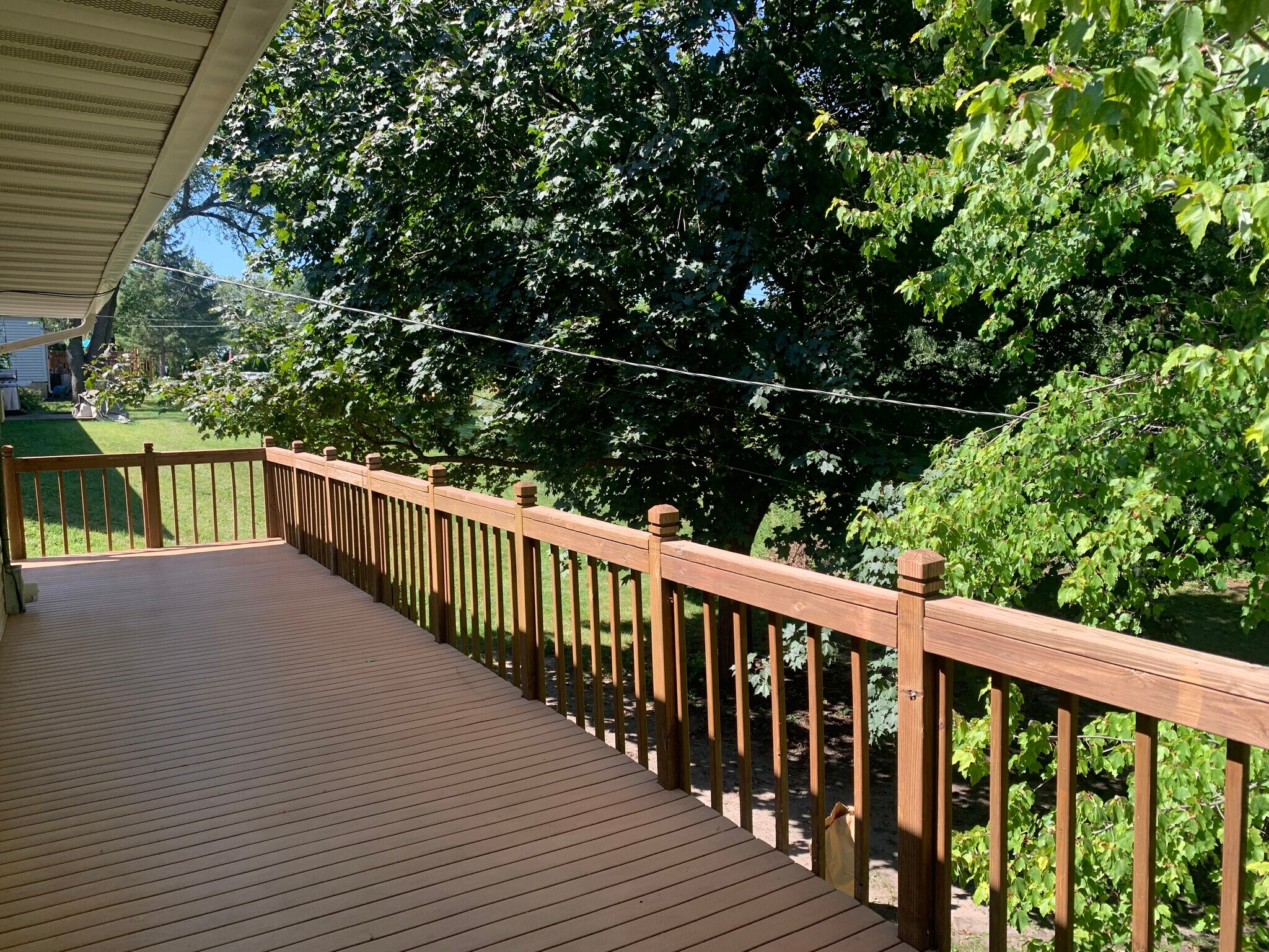 Outdoor top level patio - 274 Hillcrest Ave