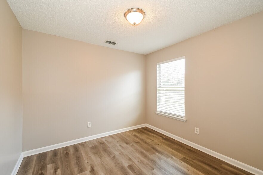 Building Photo - 6875 Recreation Trail