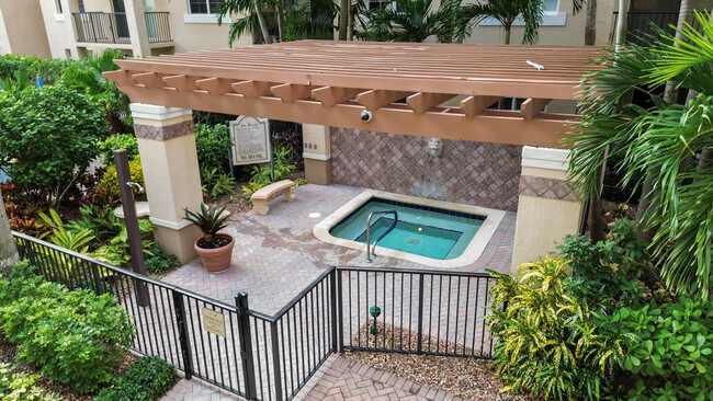 Building Photo - 1801 N Flagler Dr