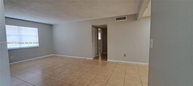 Building Photo - 4522 SW 54th St