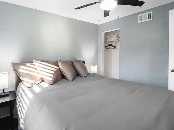 Building Photo - 11351 NW 80 Ave