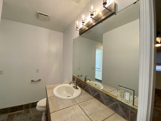 Building Photo - SPACIOUS HOME IN SANTA CLARA COMING SOON!
