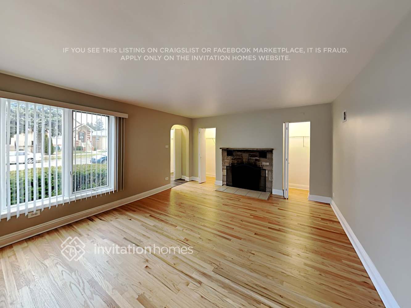 Building Photo - 4419 N Nagle Ave