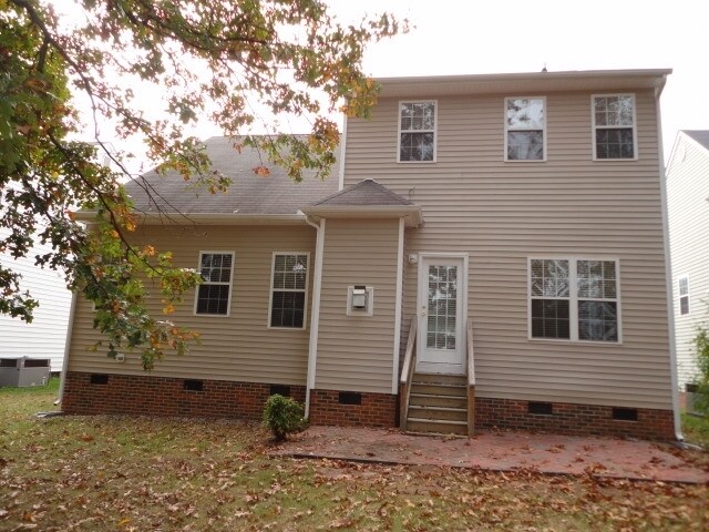 Building Photo - 2601 Trailwood Hills Dr