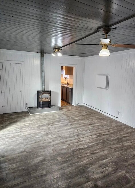 Building Photo - 2917 E Sanson Ave