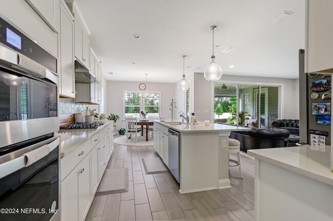 Building Photo - 295 Morning Mist Ln