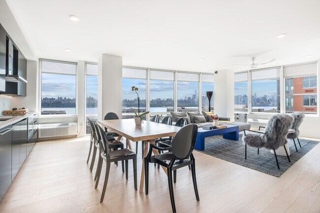Building Photo - 7606 River Rd