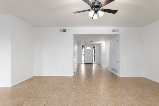 Building Photo - 7711 E 39th St