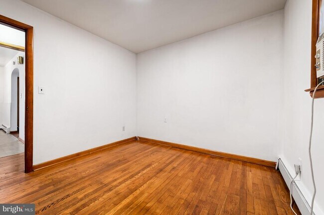 Building Photo - 16811 Ridge Rd