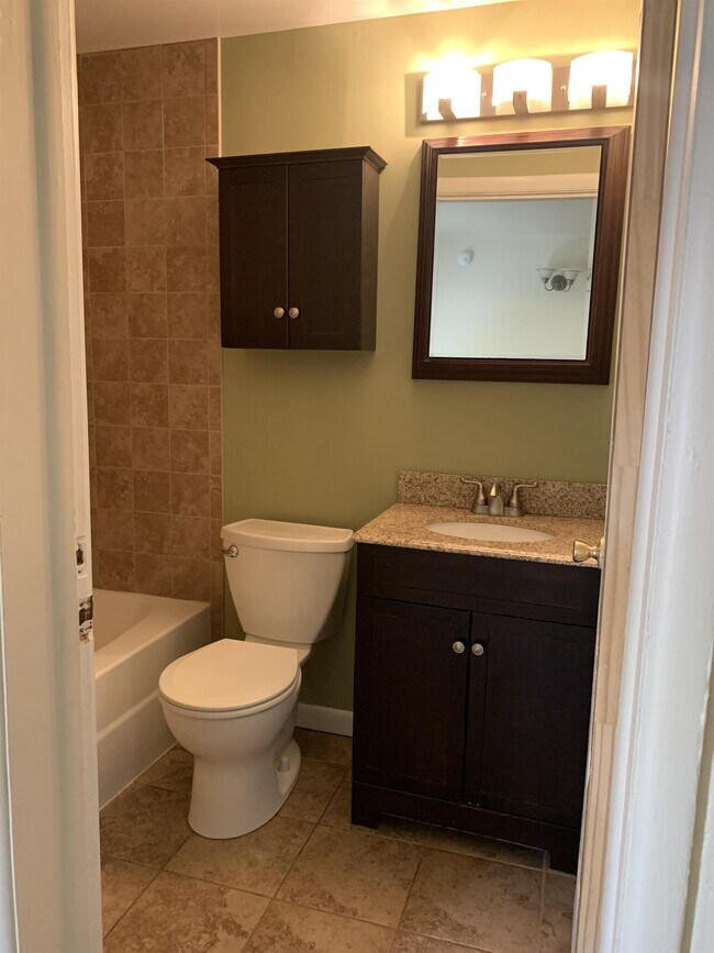 Building Photo - 500 S Lincoln St