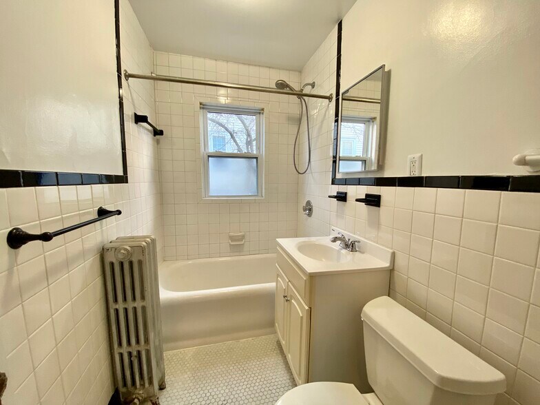 Building Photo - 9 Jonathan St