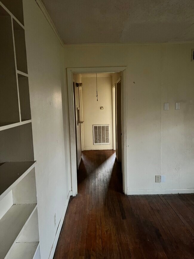 Building Photo - 2525 Attaway Ave