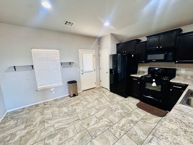 Building Photo - 9145 S 253rd E Ave