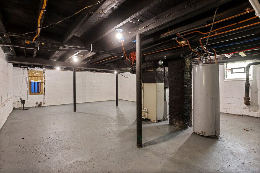 Building Photo - 4228 Green St