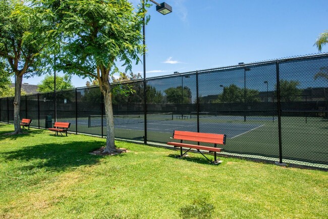 Building Photo - Briarcliffe Townhouse Updated Inside and Out