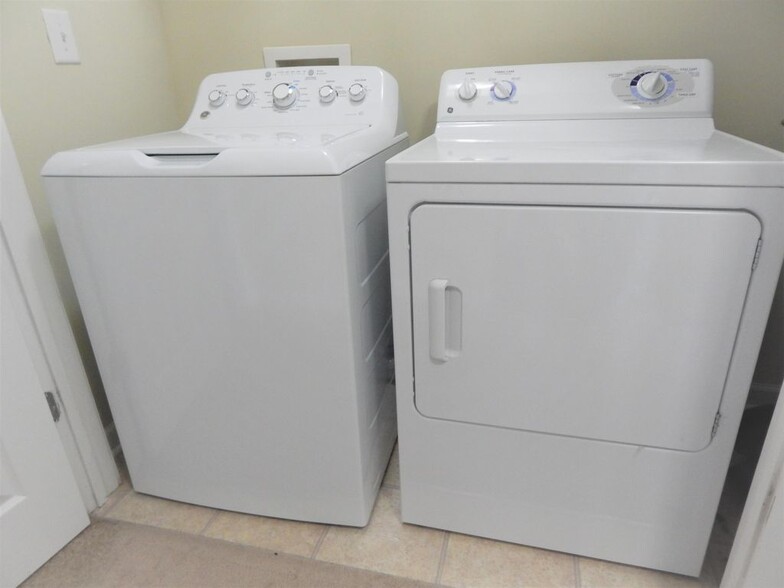 Washer and Dryer included - 1105 Tree Top Way