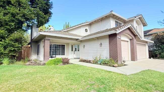 Building Photo - Stunning 4BD/3BA, Two-Story Home With Swimming Pool in Bettencourt Ranch, Danville- Available NOW!