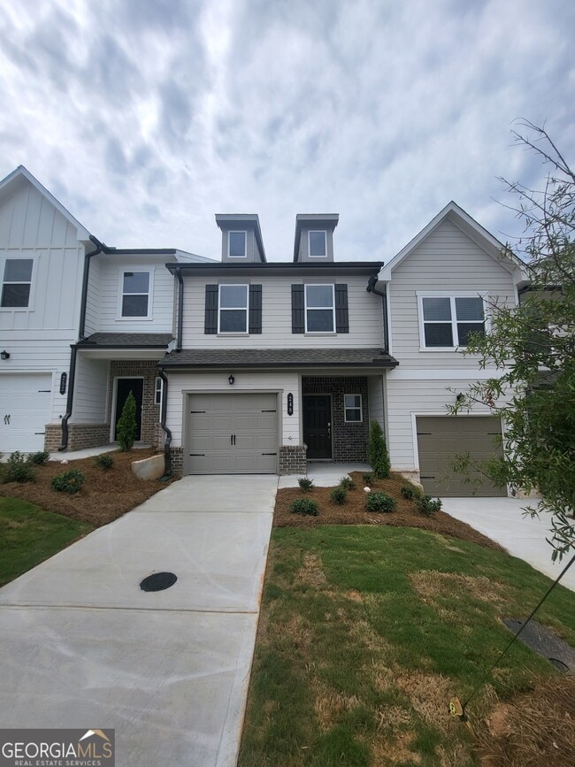 Building Photo - 248 Kenoot Dr
