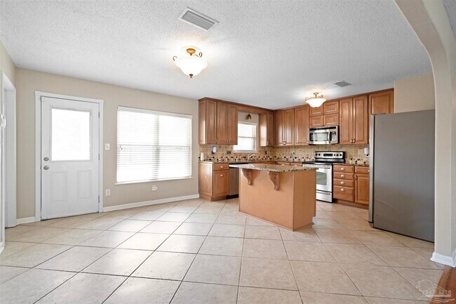 Building Photo - 8137 Imperial Dr