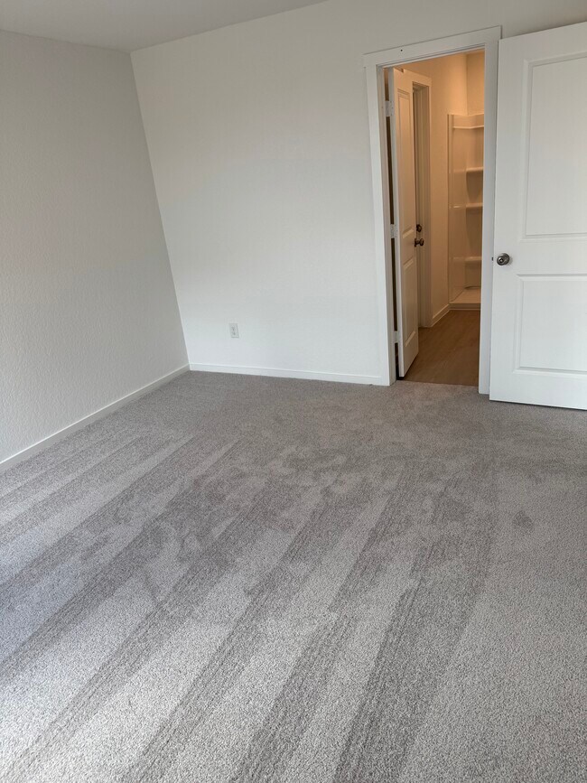 Building Photo - 11510 Field Briar