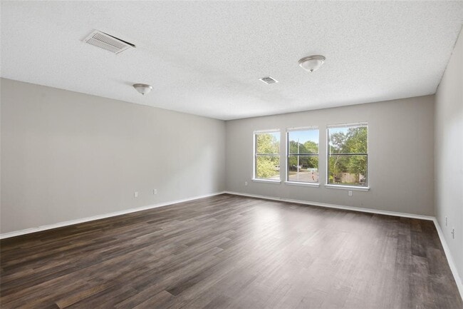 Building Photo - 7900 Rosenberry Dr