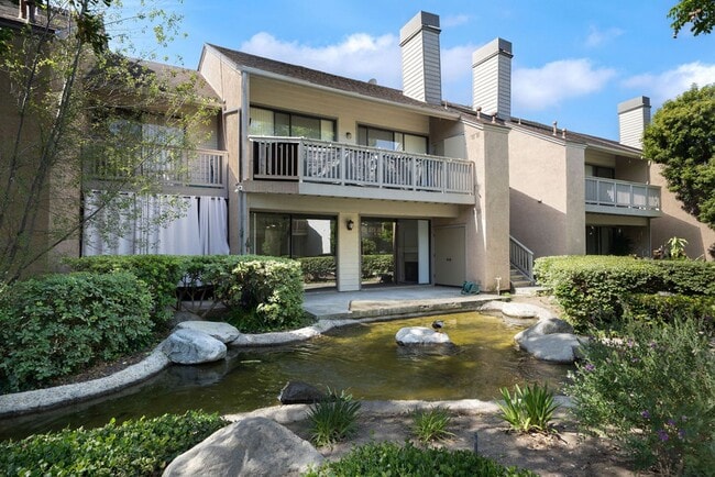 Building Photo - Remodeled, ground level, 1 bedroom, 1 bath condo in Lakeside Garden Grove Community