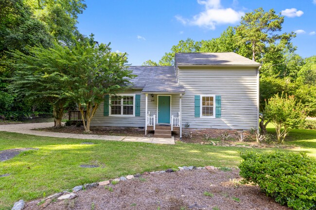 Building Photo - 240 N Cedarbrook Dr