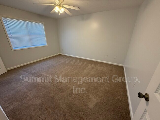 Building Photo - 1528 St Dunstans Rd