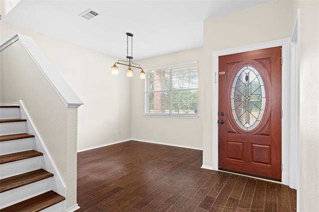 Building Photo - 850 Warbler Ln