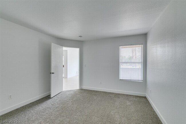 Building Photo - 2300 E Silverado Ranch Blvd