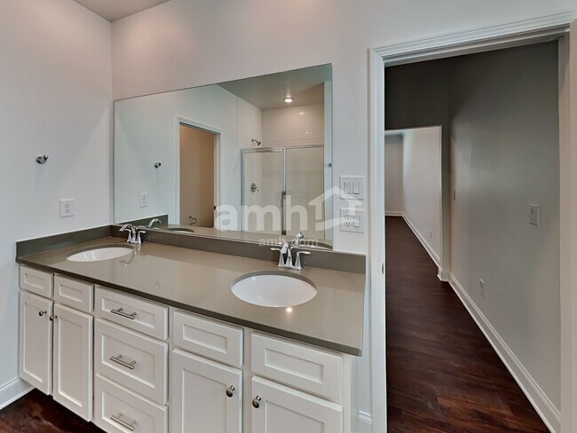 Building Photo - 5263 Blue Mountain Dr