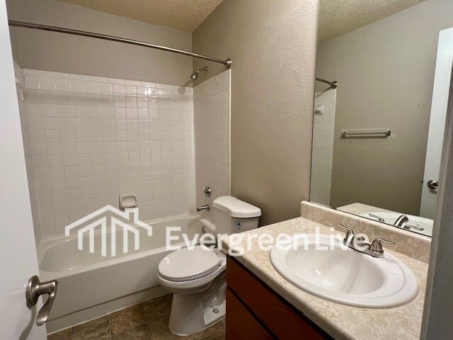 Building Photo - 105 Pembroke Ct