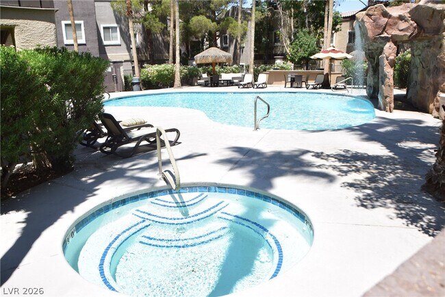 Building Photo - 5250 S Rainbow Blvd