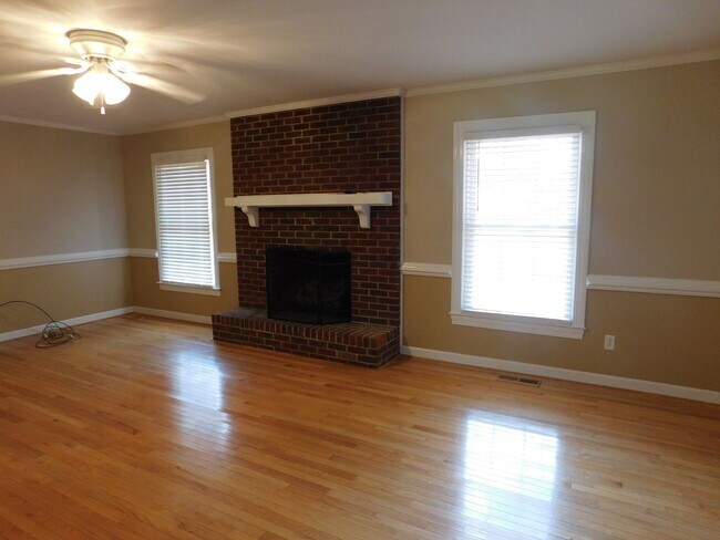 Building Photo - 3701 Lavenham Rd