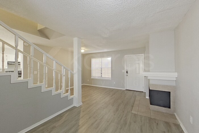 Building Photo - 2108 Woodnote Ln