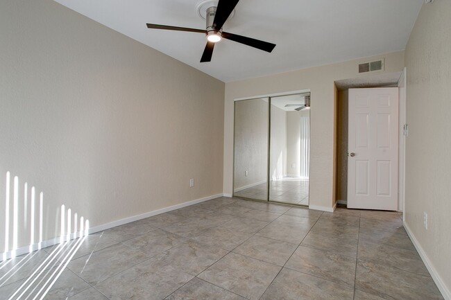 Building Photo - Updated 2 Bedroom, 2 bathroom located in a...