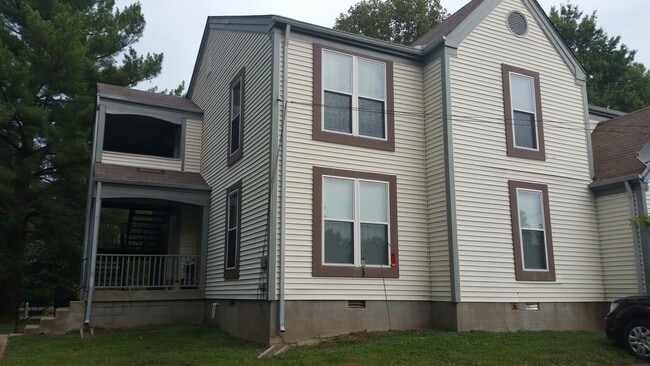 Building Photo - 409 Rachels Ct W