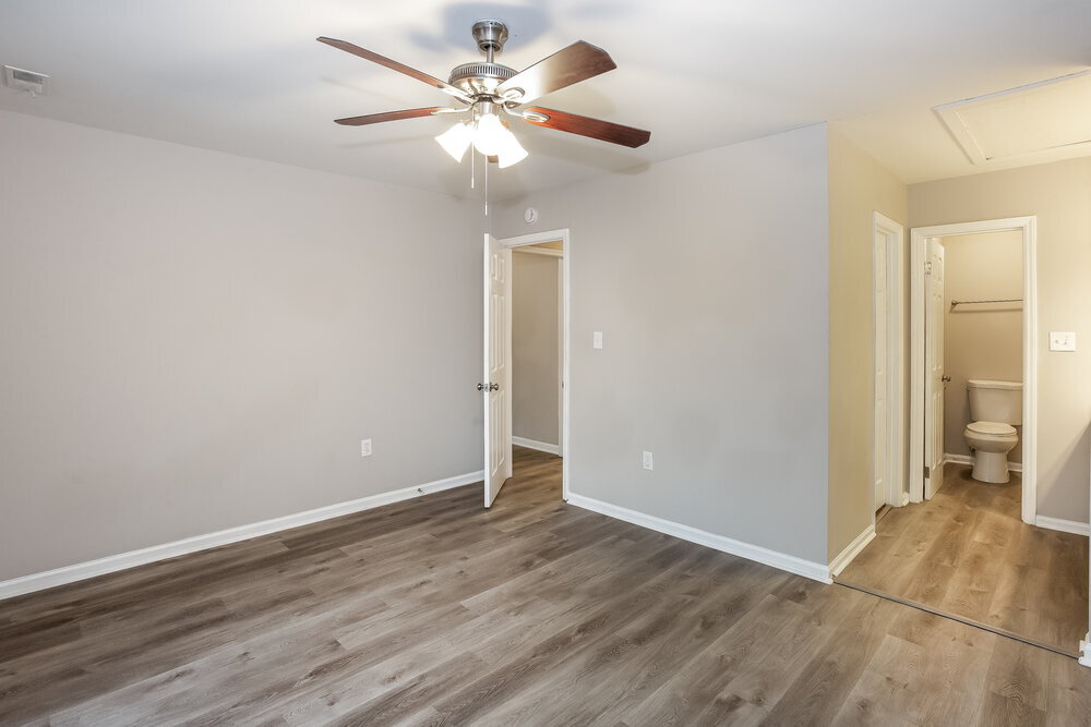 Building Photo - 7825 Elm Tree Ln