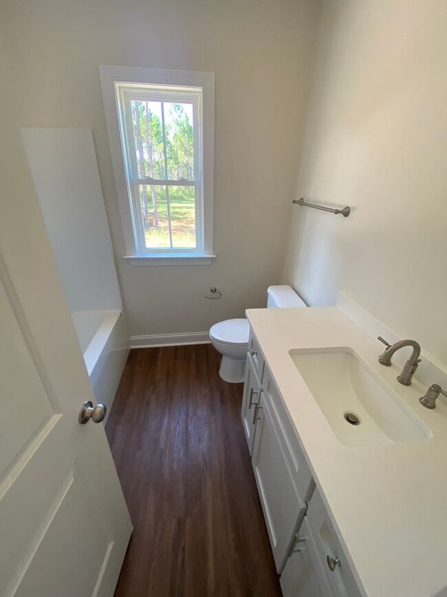Building Photo - 127 Chapel Ct