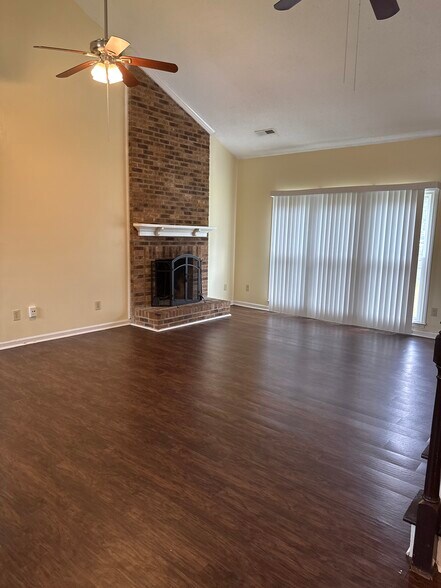Living Room - 160 Wainwright Mnr