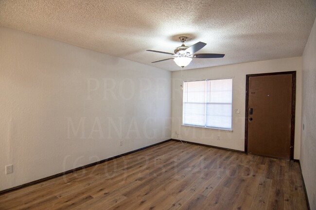 Building Photo - Coffeyville Charm: 2 Bedrooms, 1 Bathroom ...